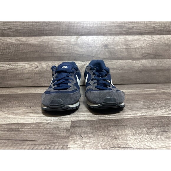 Nike 749794-410 Nike MD Runner 2 Navy Trainers Shoes Mens US 8.5 UK 7.5 EU 42 - Picture 3 of 8